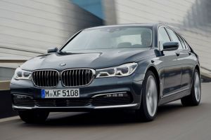 Продажи первых BMW 7 Series 